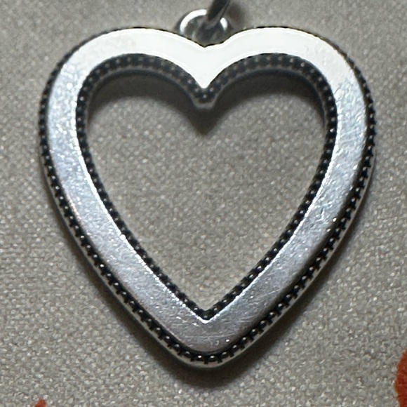 Sterling Silver James Avery Large Open Heart Pendant W/Ribbed Edges-Uncut Loop. - Picture 1 of 6